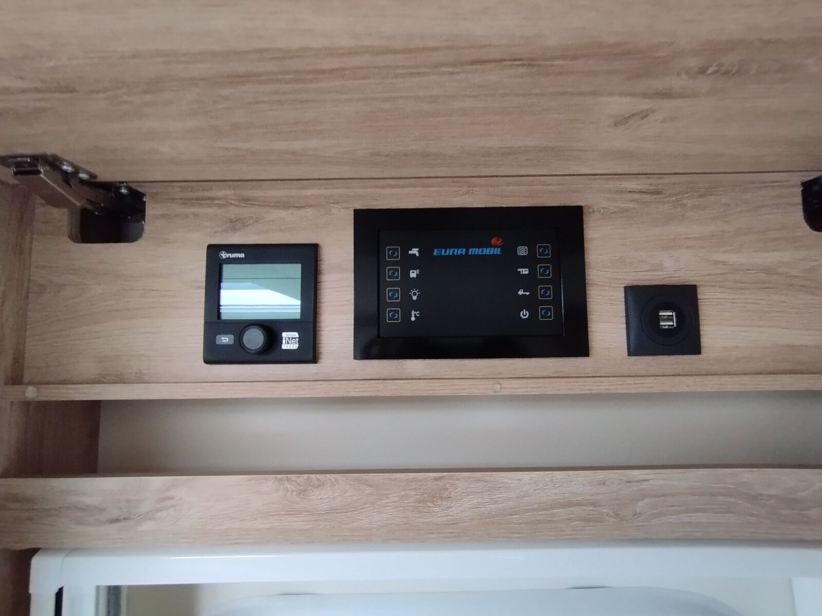 Fahrzeugabbildung Eura Mobil Profila T PT 675 SB Mondial Paket
