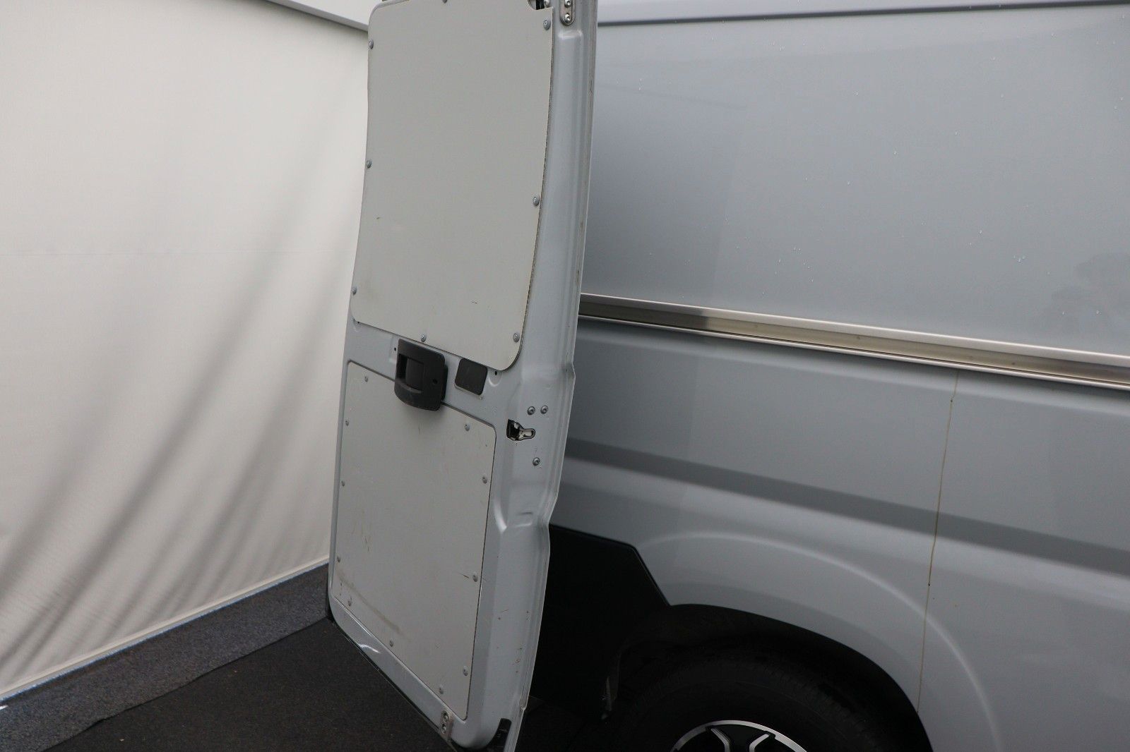 Fahrzeugabbildung Fiat Ducato Serie 8 Multicab 35 L2H1 AT NAVI KAMERA