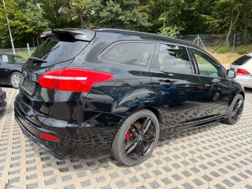 Ford Focus - 6