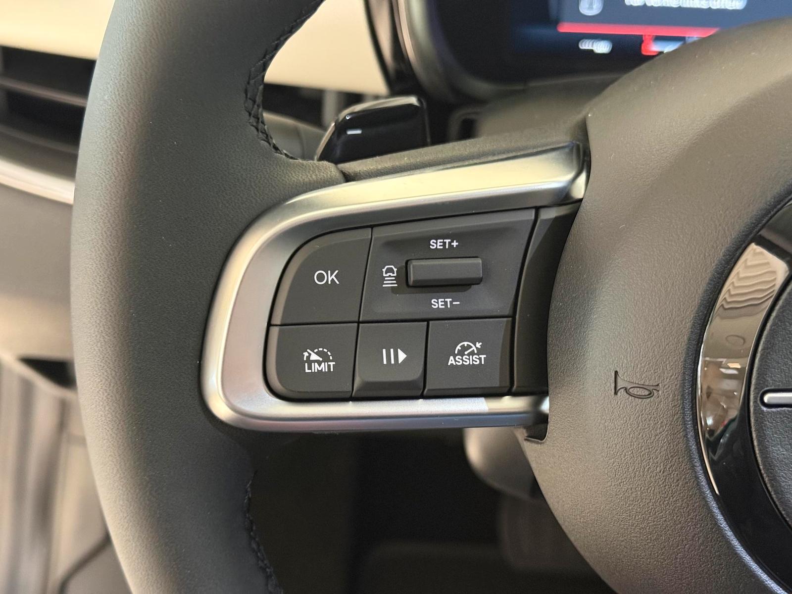 Fiat 600 La Prima Hybrid 1.2 T3 81 kW (110 PS) DCT...