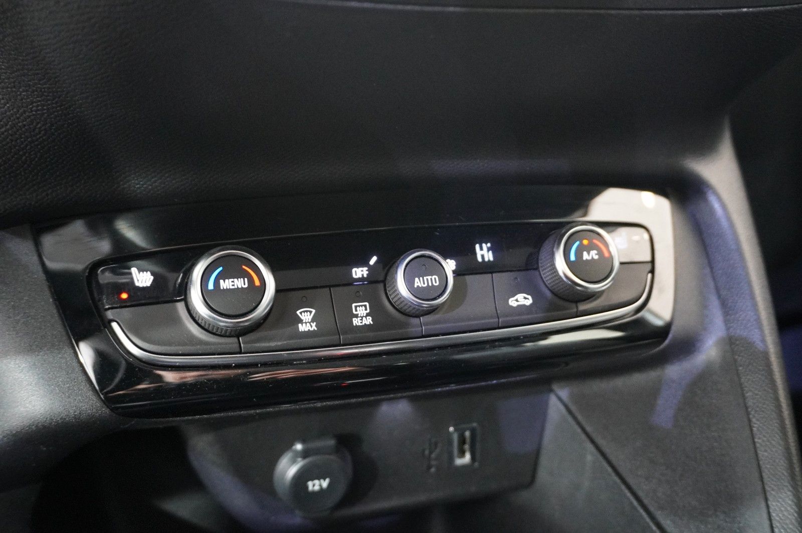 Fahrzeugabbildung Opel Corsa-e F FACELIFT 3-PHASIG NAVI/LED/DAB/11KW/SH