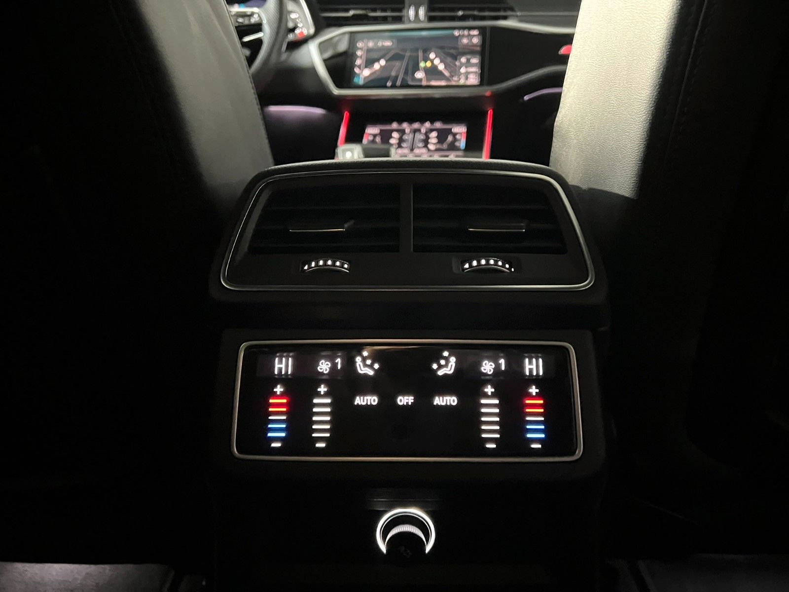 Fahrzeugabbildung Audi A7 Sportback 50 TDI Quattro S-LINE/B&O/LED/ACC
