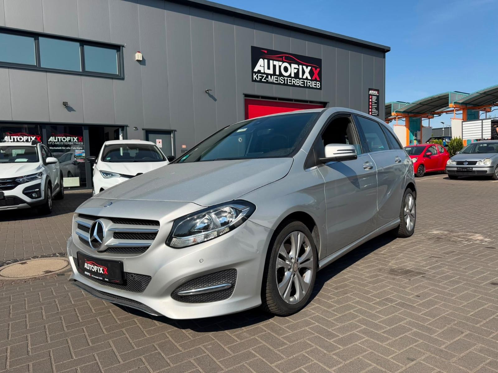 Mercedes-Benz B 220 B B 220 CDI / d