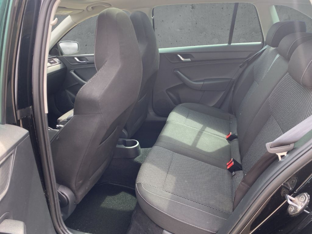 Fahrzeugabbildung SKODA Rapid SB 1.2TSI Style Plus BiXen Pano Klimaauto