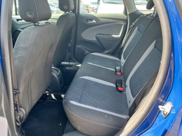 Opel Crossland (X) - 12