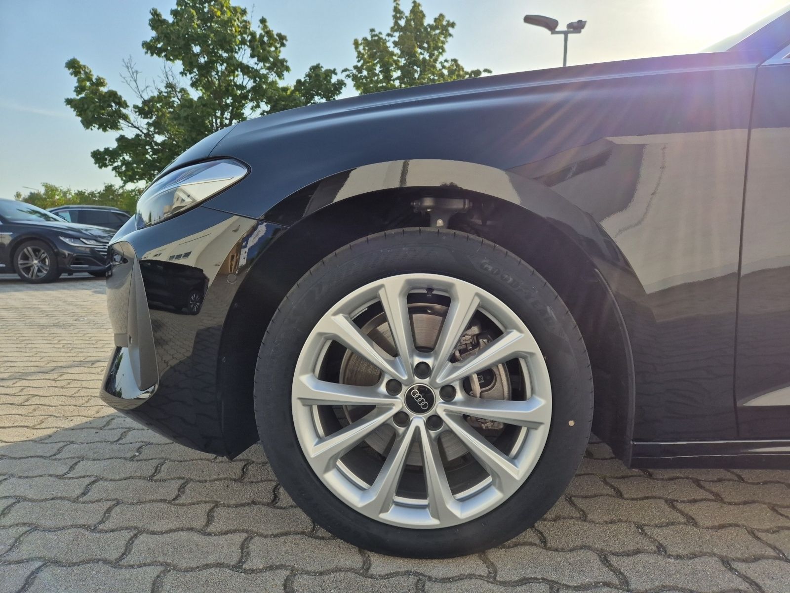 Fahrzeugabbildung Audi A5 TFSI S-tronic Matrix Navi AVC ACC RFK SH