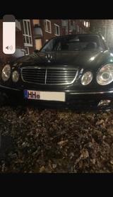 Mercedes-Benz E Klasse AVANTGARDE/ Weinacht Preis, Tüv NEU  - Mercedes-Benz E 240 mit Panoramadach