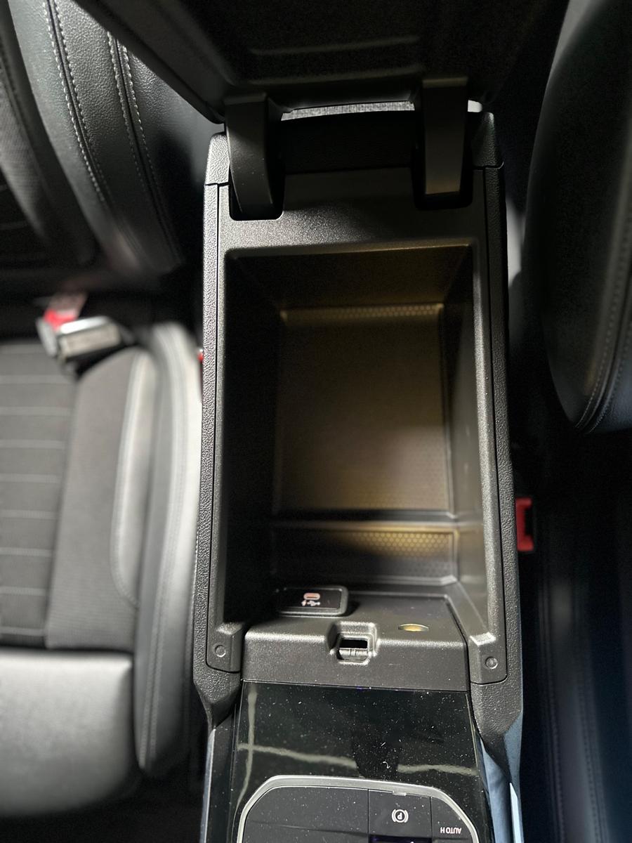 BMW 320i Limousine Advantage