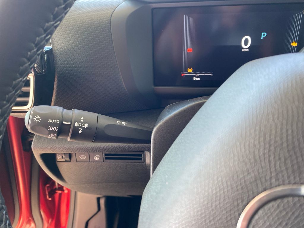 Fahrzeugabbildung Citroën C4 PureTech 130 Automatik MAX *Winter-P.*Allwett