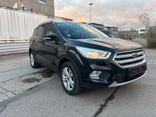 Ford Kuga Cool & Connect