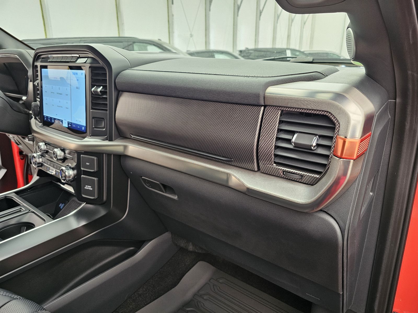 Fahrzeugabbildung Ford F 150 Raptor T1 Price: 67.000 EUR, Stock !