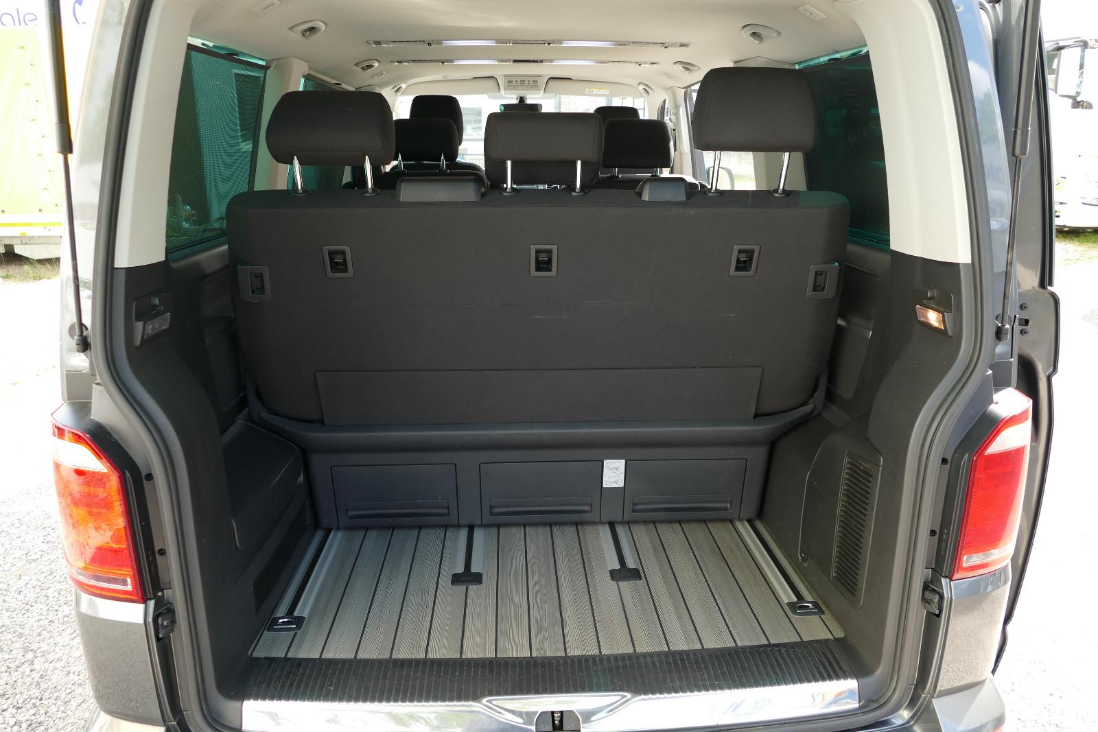 Volkswagen T6 Transporter Bus Multivan 70 Jahre Bulli