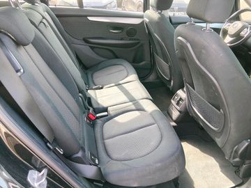 BMW 220 Gran Tourer - 8