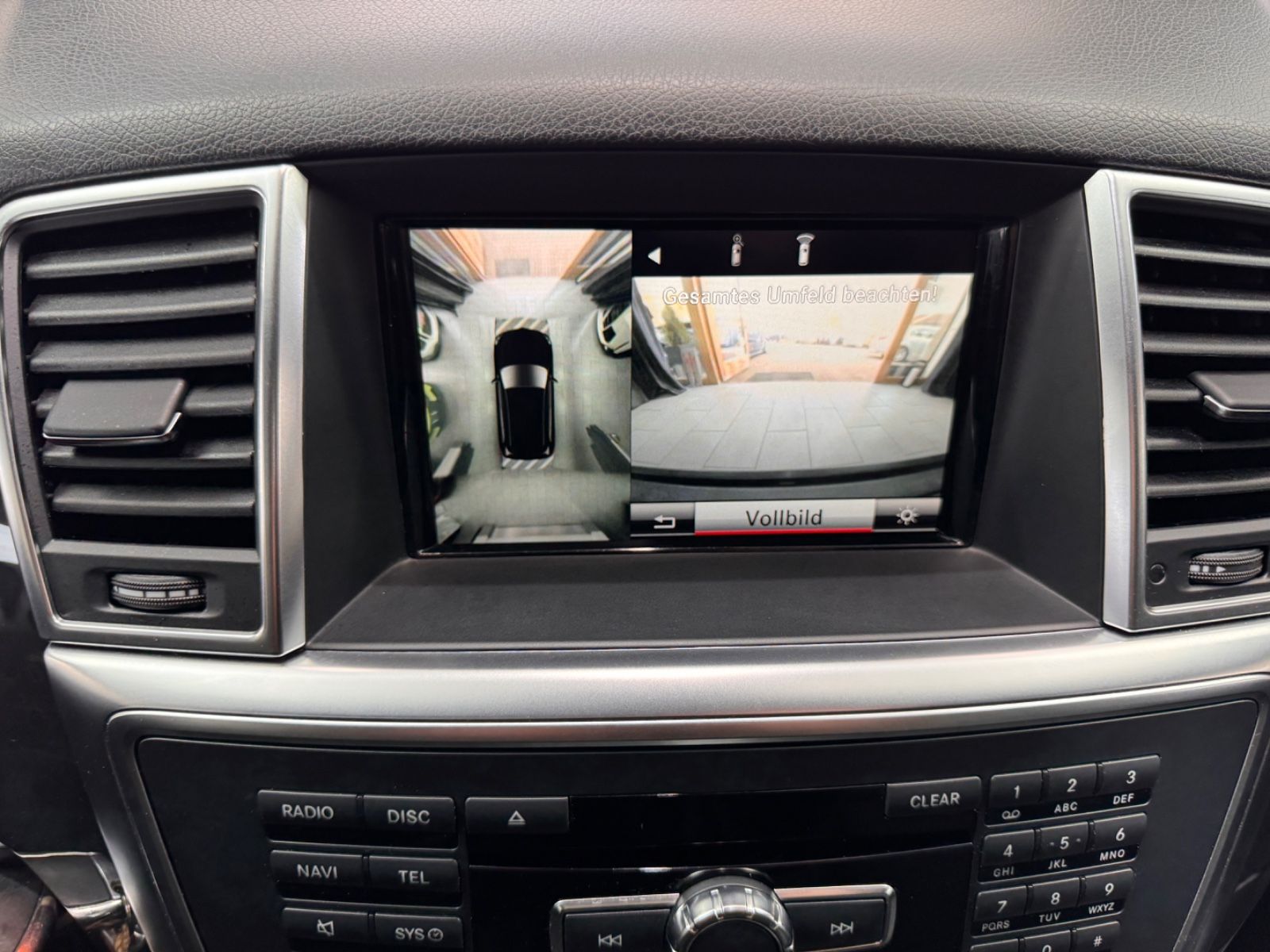 Fahrzeugabbildung Mercedes-Benz ML 400|LEDER|NAVI|SCHIEBEDACH|MASSAGE|360 KAMERA