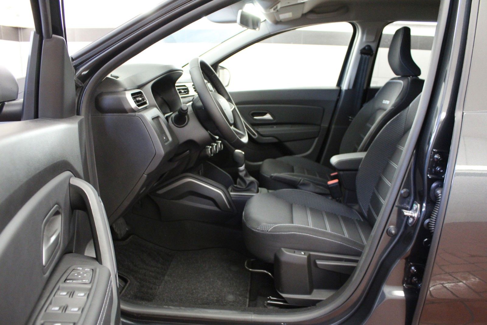 Fahrzeugabbildung Dacia Duster TCe 150 EDC Journey*Media Display*Sitzhzg