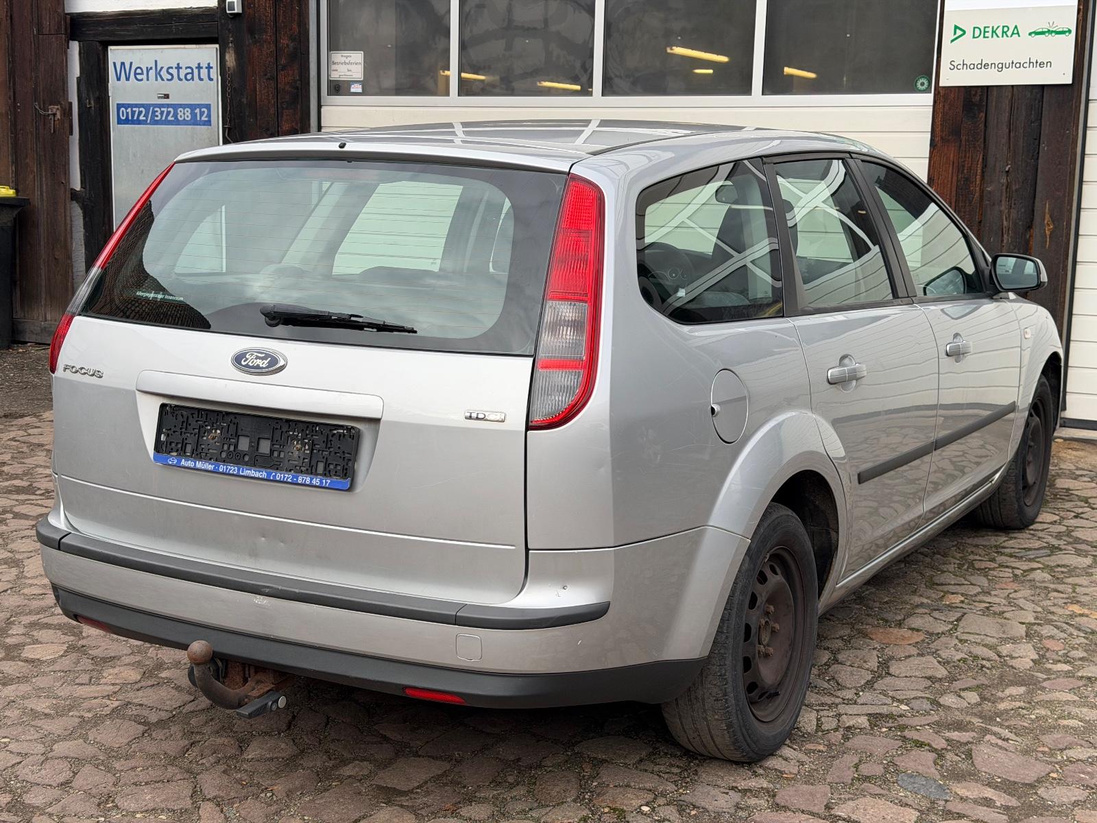 Ford Focus 2007 — photo 8
