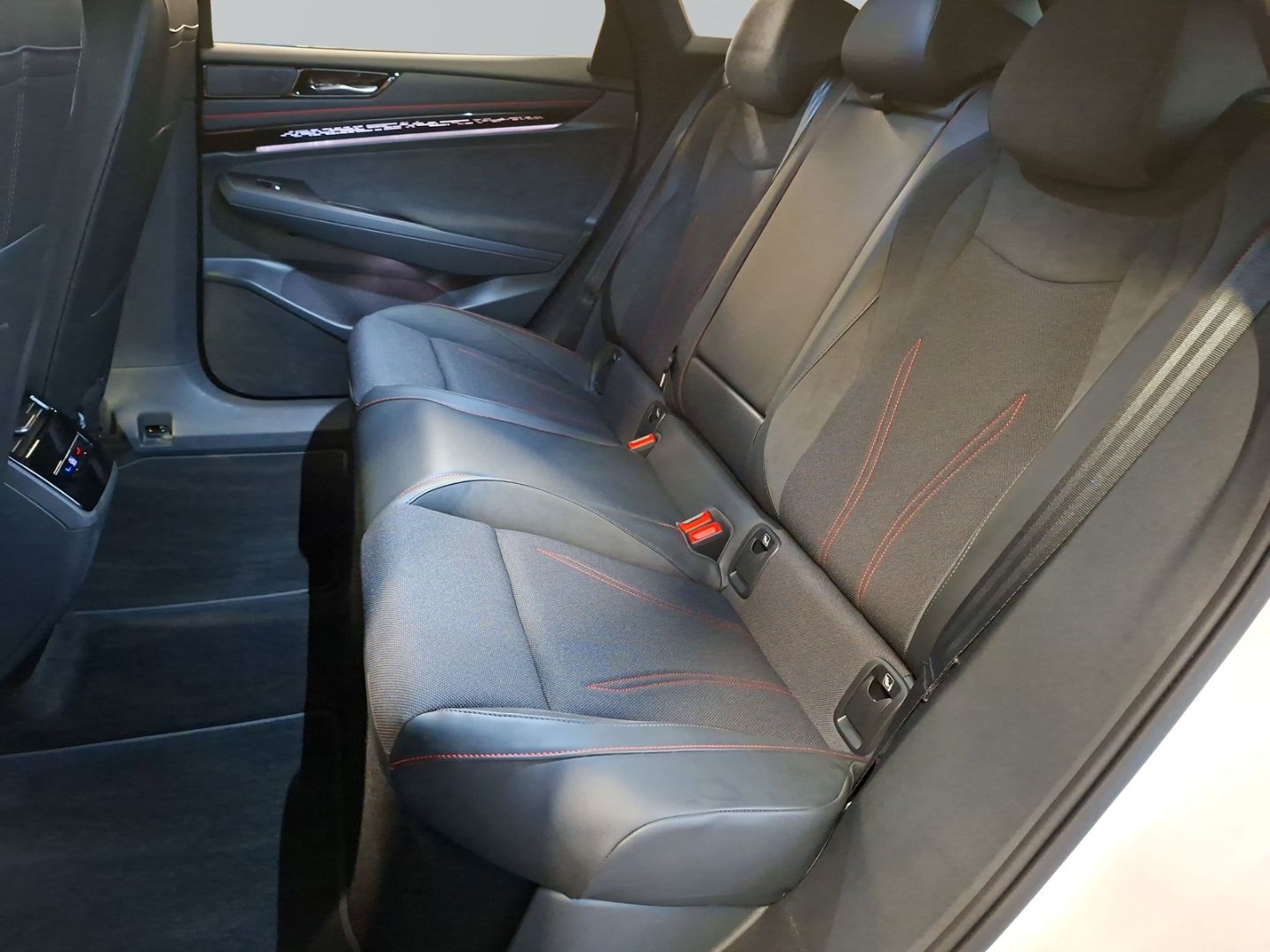 ID.7 Tourer GTX 4Motion *AHK*KAMERA*NAVI*GARANTI