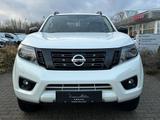 Nissan NAVARA DC N-GUARD 190PS 7AT 4WD DIFF EB - weiße Nissan Navara