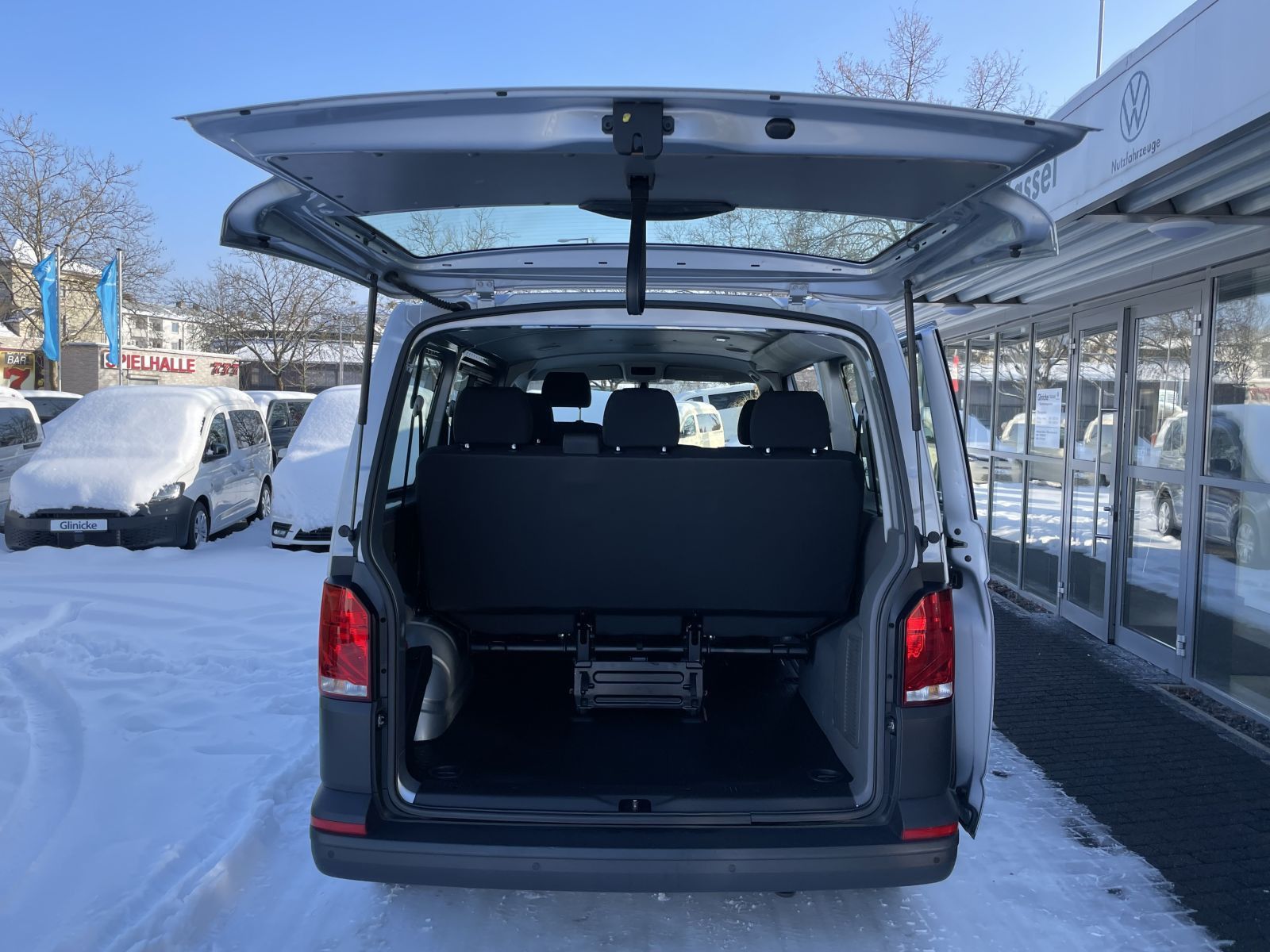 Volkswagen T6 Kombi - Bild 9