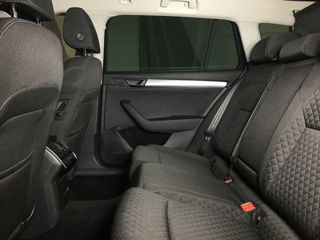 Fahrzeugabbildung Skoda Superb Style 2.0 TDI Combi AHK/Navi/ACC/Xenon