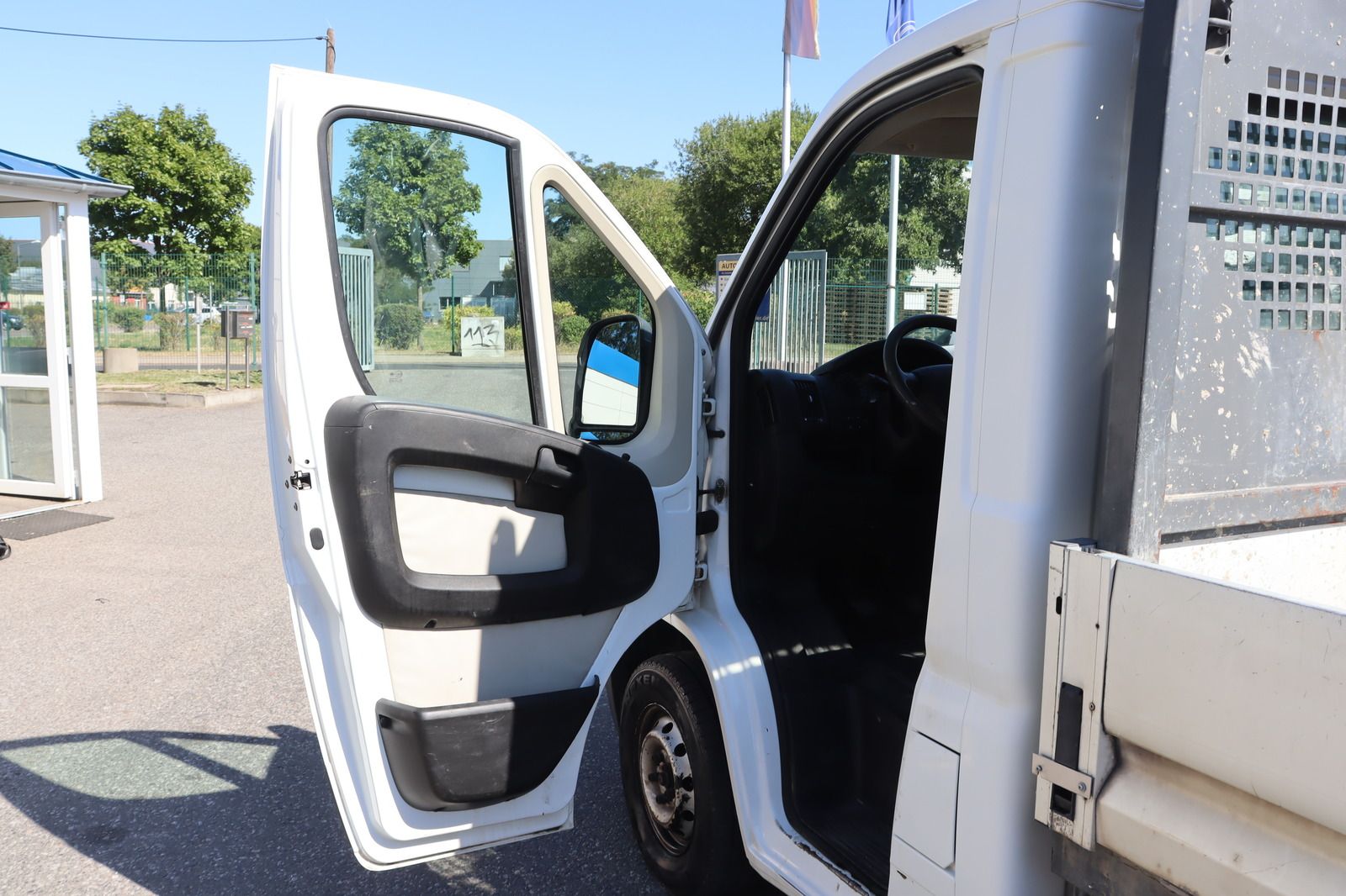 Fahrzeugabbildung Fiat Ducato 2.2 HDi  Pritsche lang * HU/AU neu