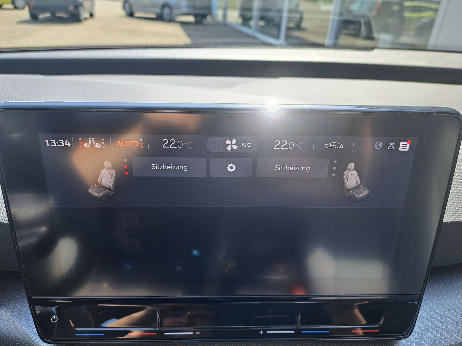 Fahrzeugabbildung SEAT Leon Style ST 2.0 TDI DSG LED PARK-ASSIST NAVI