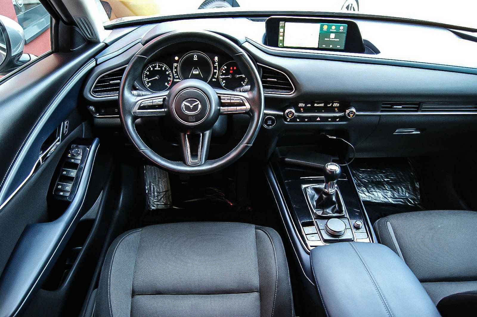 Fahrzeugabbildung Mazda CX-30 2.0 SKYACTIV-G M Hybrid DESIGN HEADUP LED