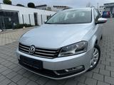 Volkswagen Passat Variant NAVI*KLIMATRONIK*TEMPOMAT*AHK* - Gebrauchtwagen in Stuttgart bis 5.000 Euro