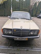 Mercedes-Benz Mercedes Benz w123 Baujahr 1982 300D 88ps ... - Mercedes-Benz 230 in Essen