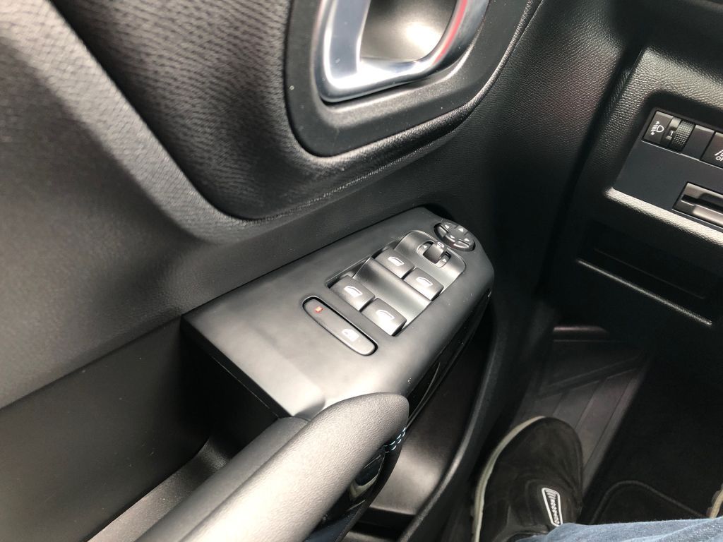 Fahrzeugabbildung Citroën C5 Aircross Pure Tech 130 S&S EAT8 SHINE
