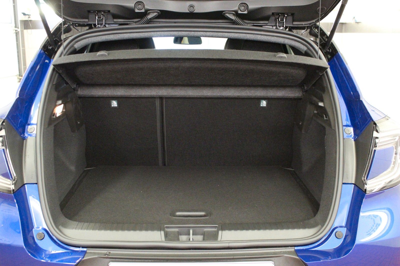 Fahrzeugabbildung Renault Captur Mild Hybrid 140 EDC *Navigations-Paket*