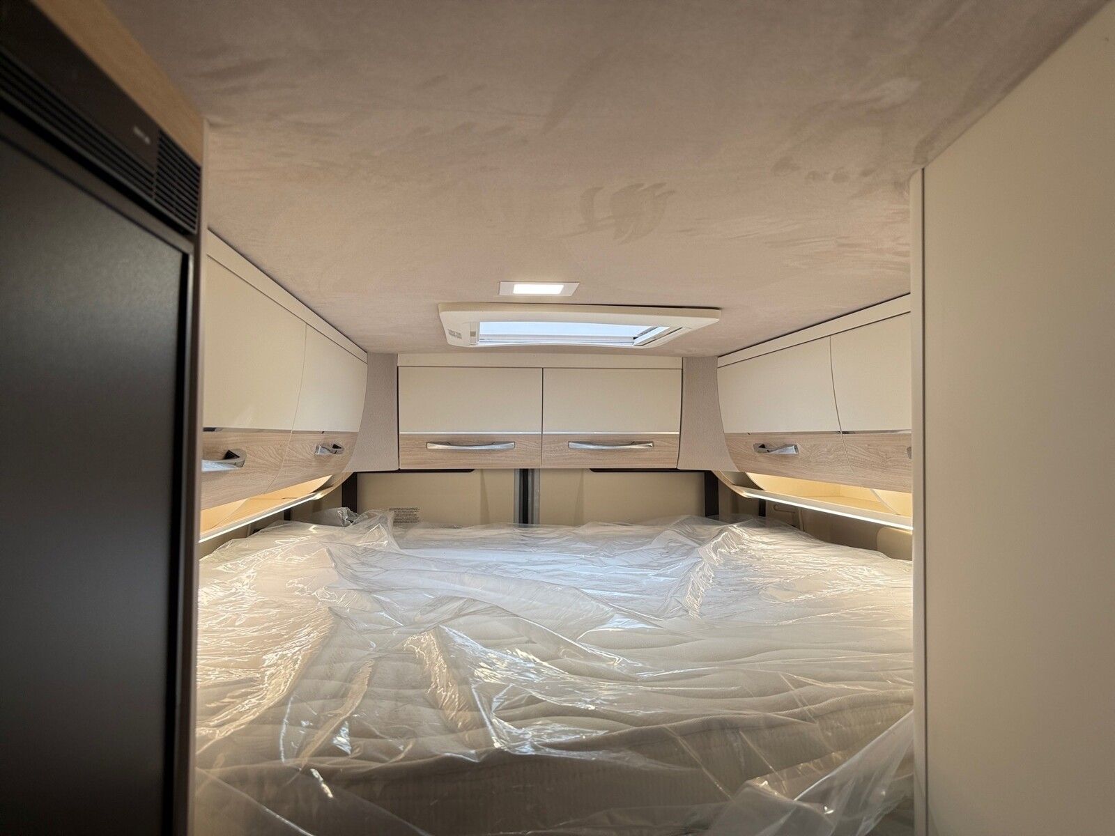 Fahrzeugabbildung Eura Mobil Van V 635 HB 6KW Heizung, Radio DAB, RFK