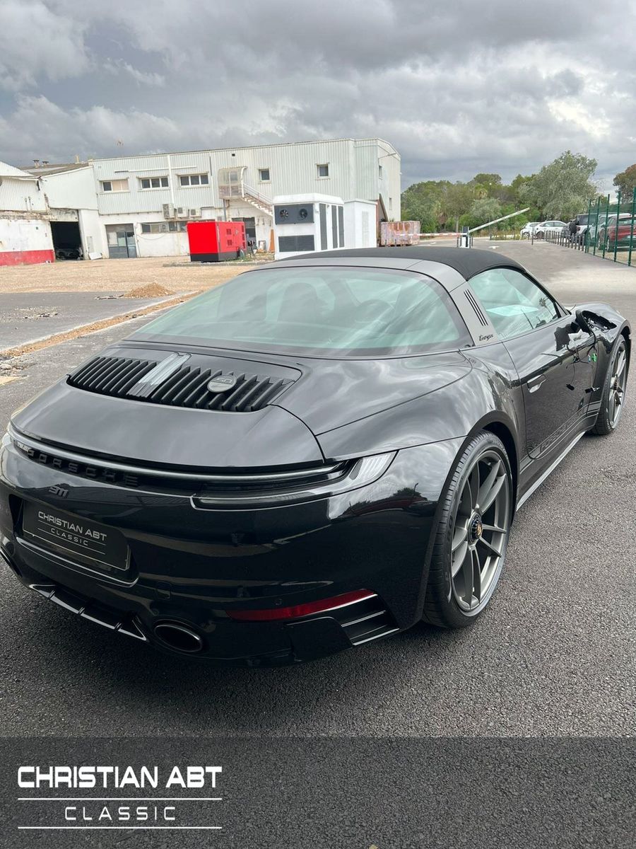 Fahrzeugabbildung Porsche 992 GTS Targa 50th Anniversary