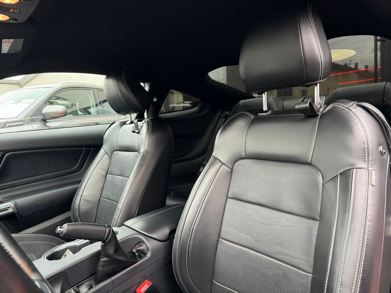 Fahrzeugabbildung Ford Mustang 5.0 Ti-VCT V8 Fastback GT