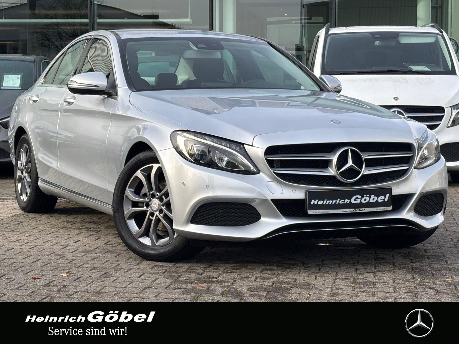 Fahrzeugabbildung Mercedes-Benz C 180 AVANTGARDE*LED*SD-KARTEN-NAVI*AMBIENTEBEL*