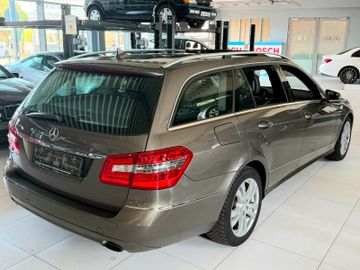 Mercedes E 300 - 4