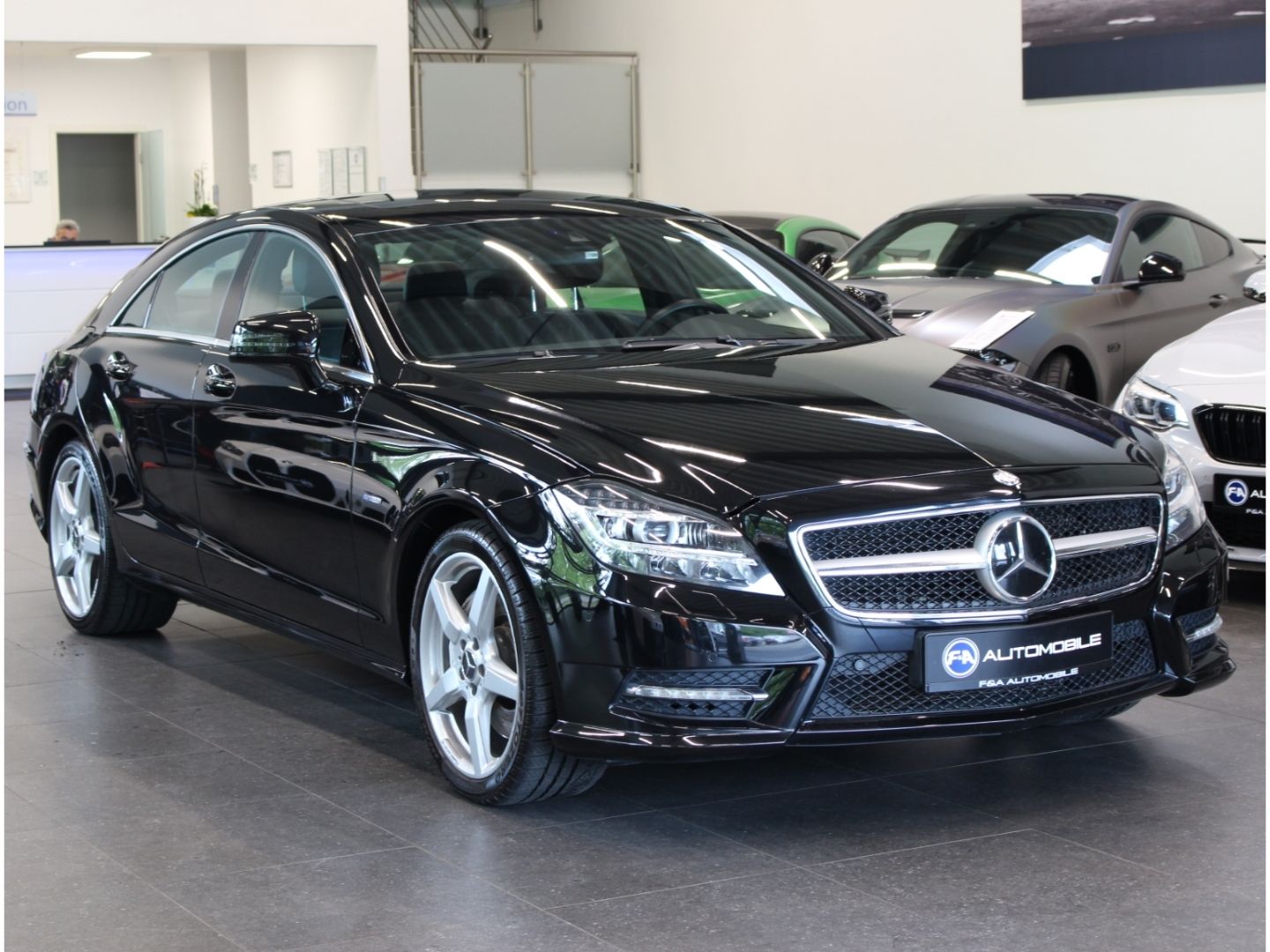 Fahrzeugabbildung Mercedes-Benz CLS 500 AMG Line 2.Hand*H&K*Bi Xenon*Airmatic
