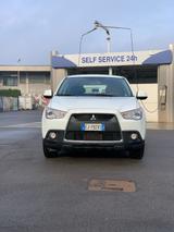 Mitsubishi Outlander 2.2 DI-D TC-SST Intense DPF - Mitsubishi Outlander Kombi Gebrauchtwagen