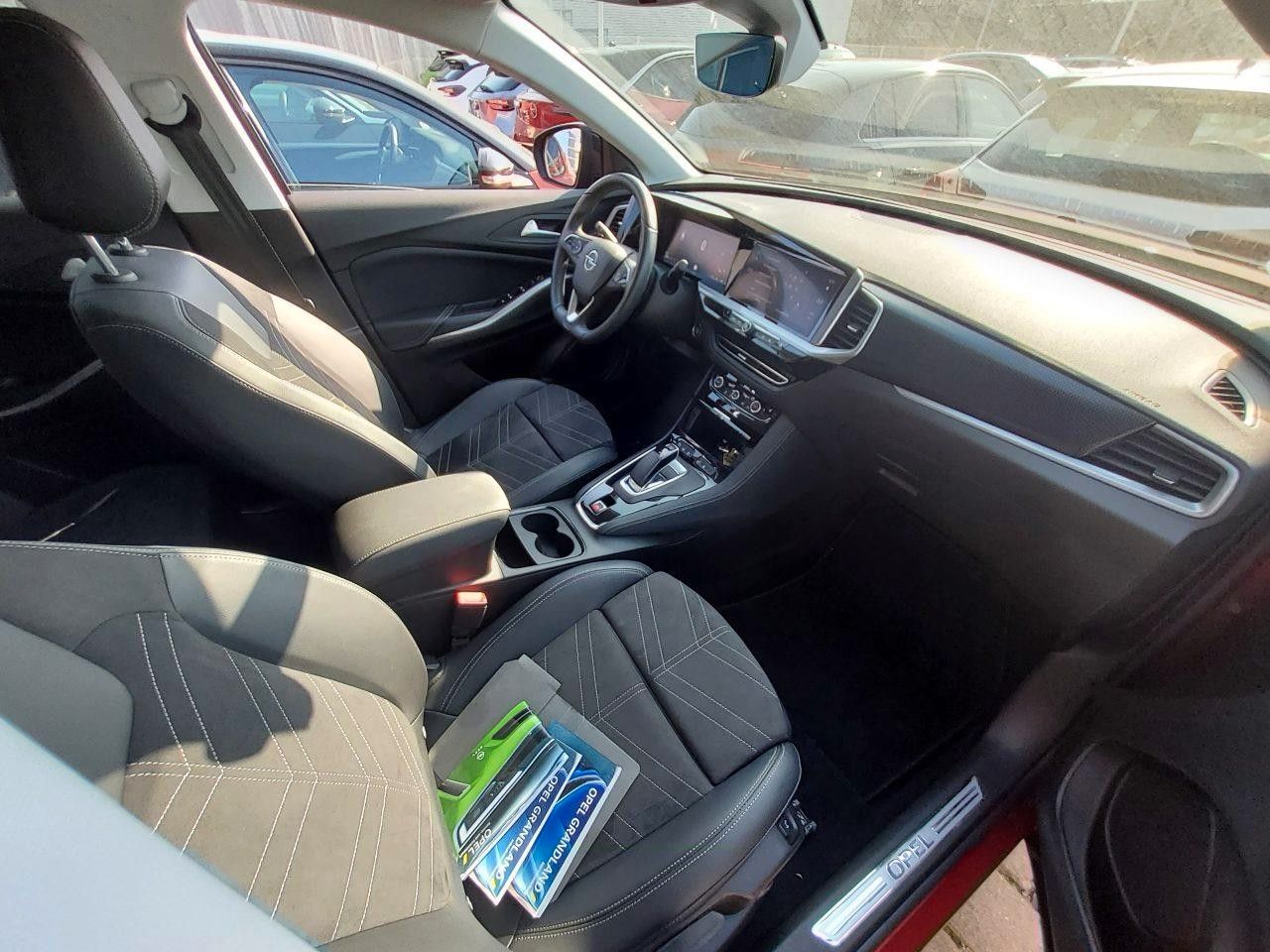 Fahrzeugabbildung Opel Grandland (X) 1.6 PHEV ULTIMATE NAVI/LED/KAMERA