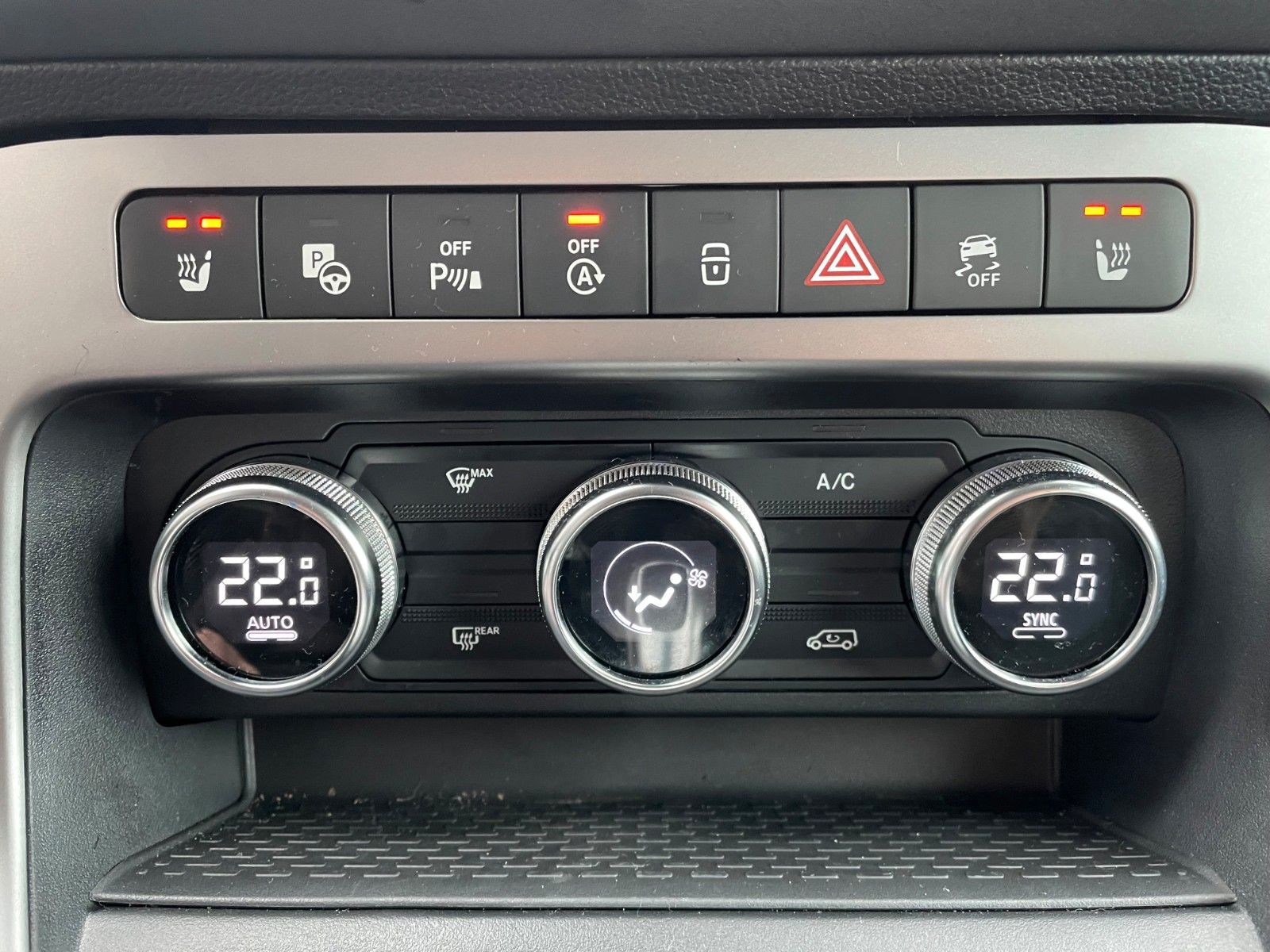 Fahrzeugabbildung Mercedes-Benz T 180 d Progressive Edition Kamera LED MBUX SHZ