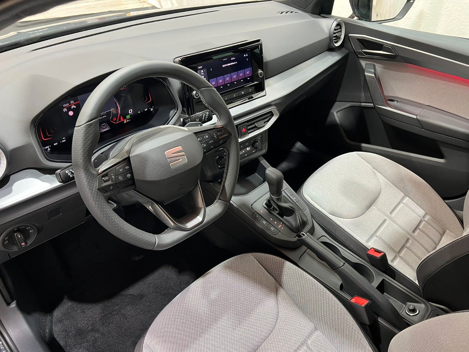 Fahrzeugabbildung SEAT Ibiza 1.0 TSI 85kW FR DSG