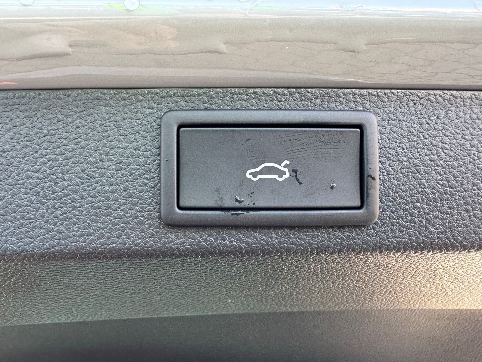 Fahrzeugabbildung SKODA Karoq 1.5 TSI DSG*AHK*RFK*behFro*eHeck*Allwetter