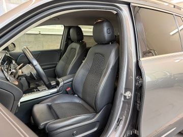 Mercedes GLB 200 - 3
