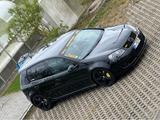 Volkswagen VW Golf 5 GTI Pirelli R32 Heck Edel01  KW ... - Volkswagen Golf mit Benzin-Antrieb: Pirelli GTI