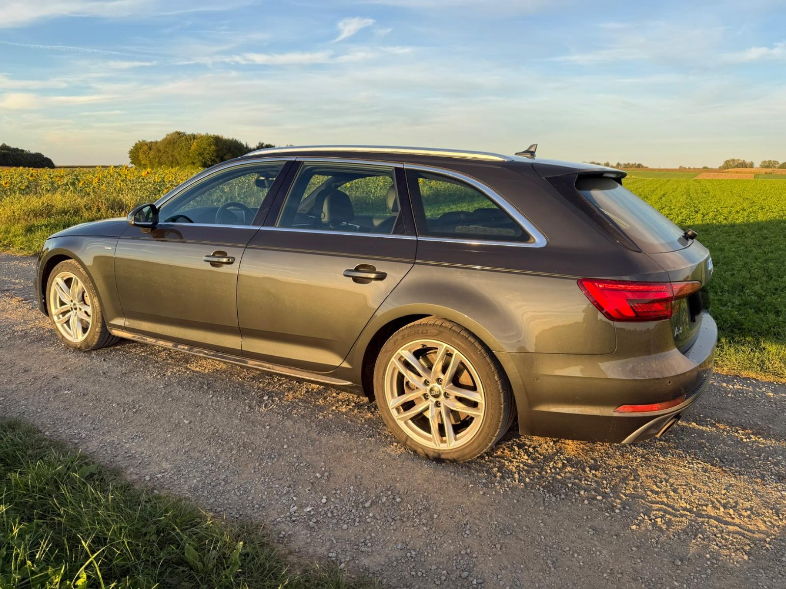 Audi A4 2.0 TFSI S tronic quattro sport Avant sport