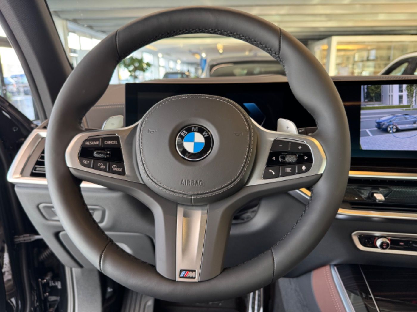 Fahrzeugabbildung BMW X5 xDrive30d M-Sportpaket AHK/DA-PROF/HUD/HK/360