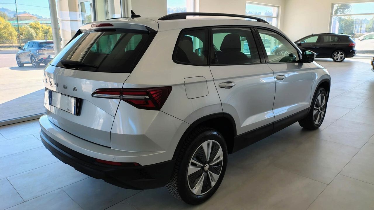 Skoda Karoq 1.0 TSI 110 CV Executive imagem 2