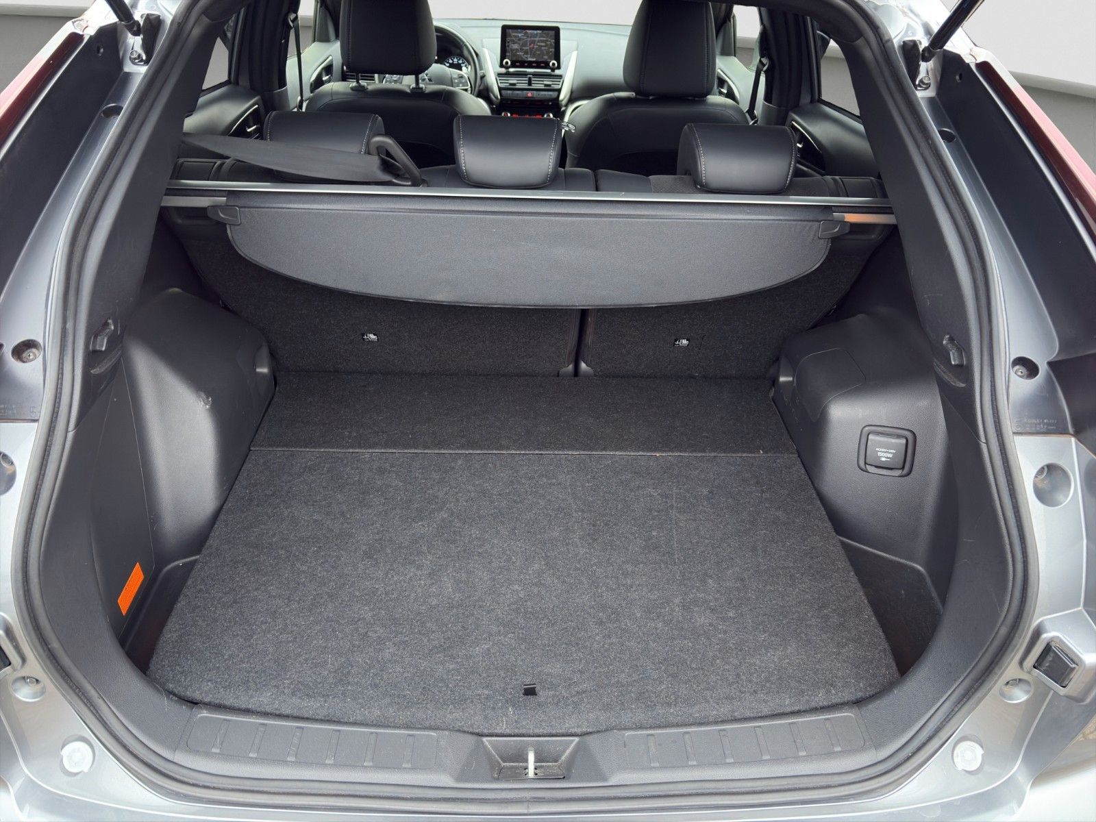 Fahrzeugabbildung Mitsubishi Eclipse Cross 2.4 PHEV 4WD   Select Tieflegung