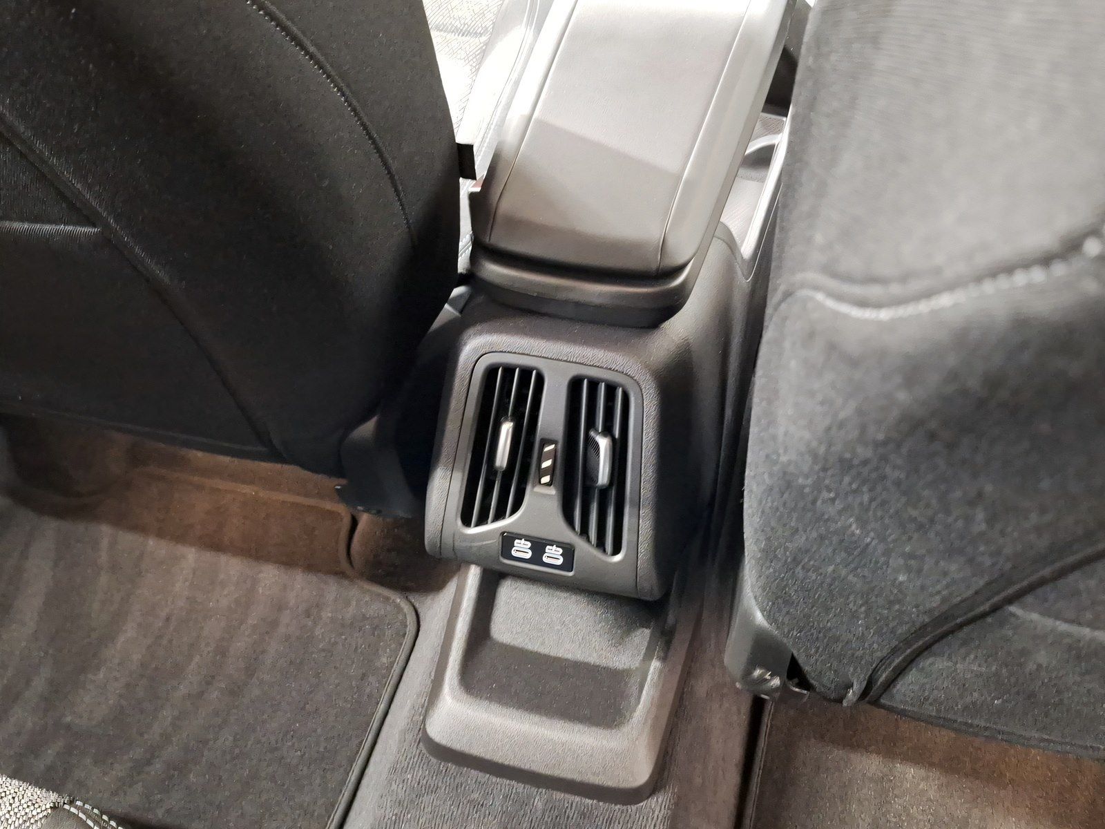 BMW 220 Active Tourer - Bild 17