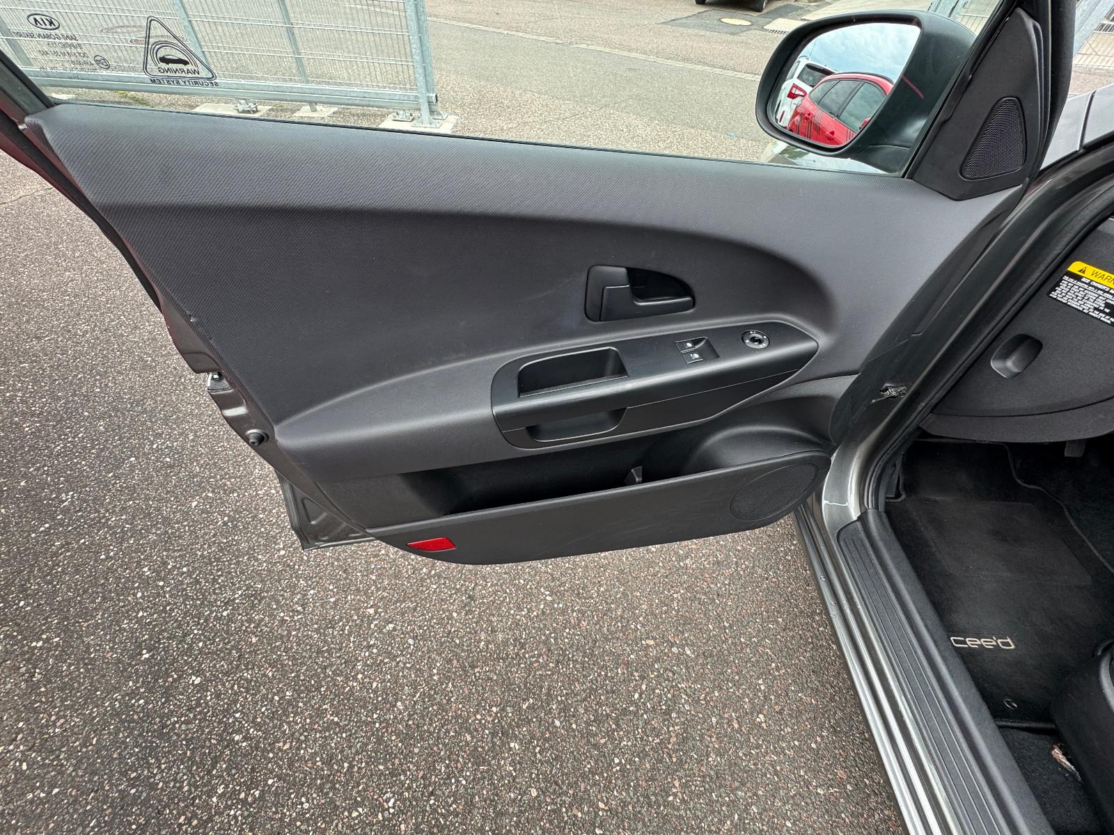 Kia ANDERE Ceed Sportswagon Edition TÜV/HU/NEU